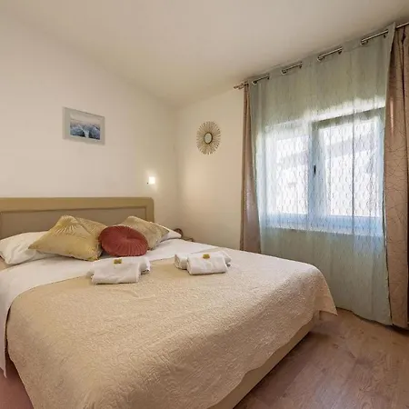 1 Bedroom Beautiful In * Vir
