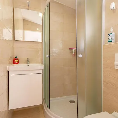 1 Bedroom Beautiful In * Vir